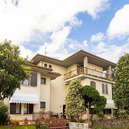 Apartmán Belvilla By Oyo Jolly Trilo Superiore *
